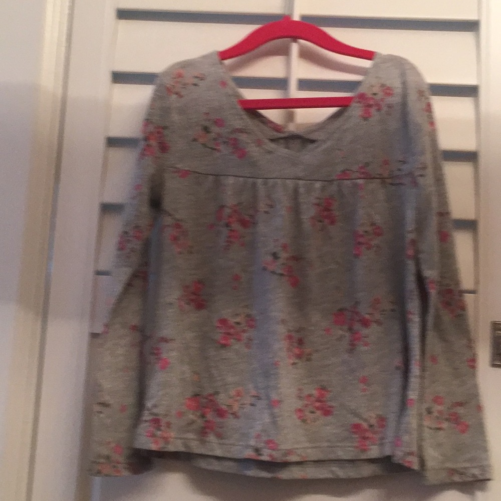 Gap kids gray long sleeve shirt